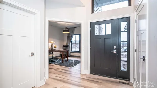 $697,702 | 1321 Gallery Pointe Drive, Saline, MI 48176
