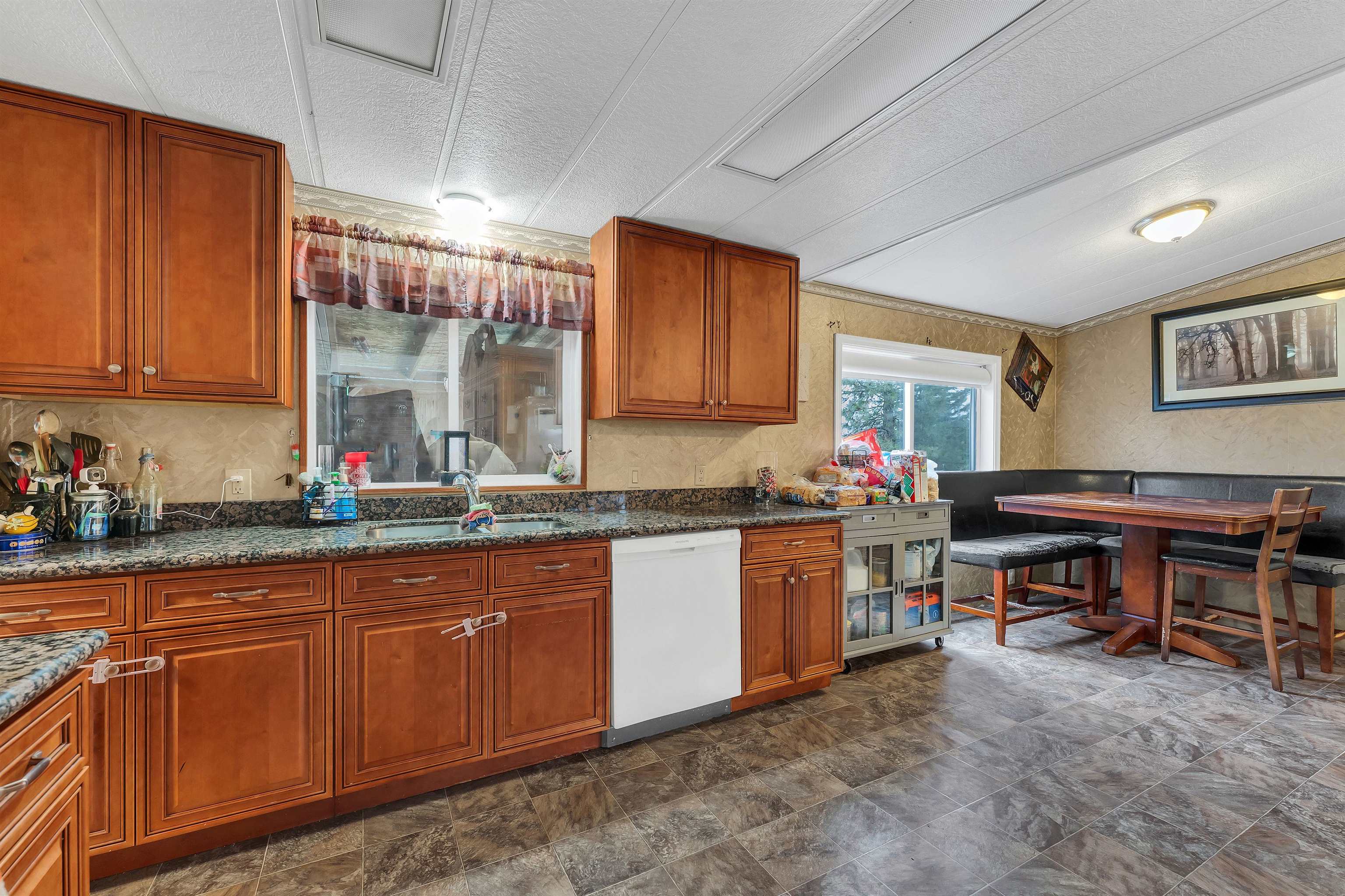 30708 North Austin Road Deer Park, WA 99006 - Photo 7 of 29 Gallery Image 7