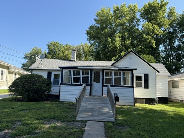 204 3rd Street Mendota, IL 61342 - Photo 1 of 13