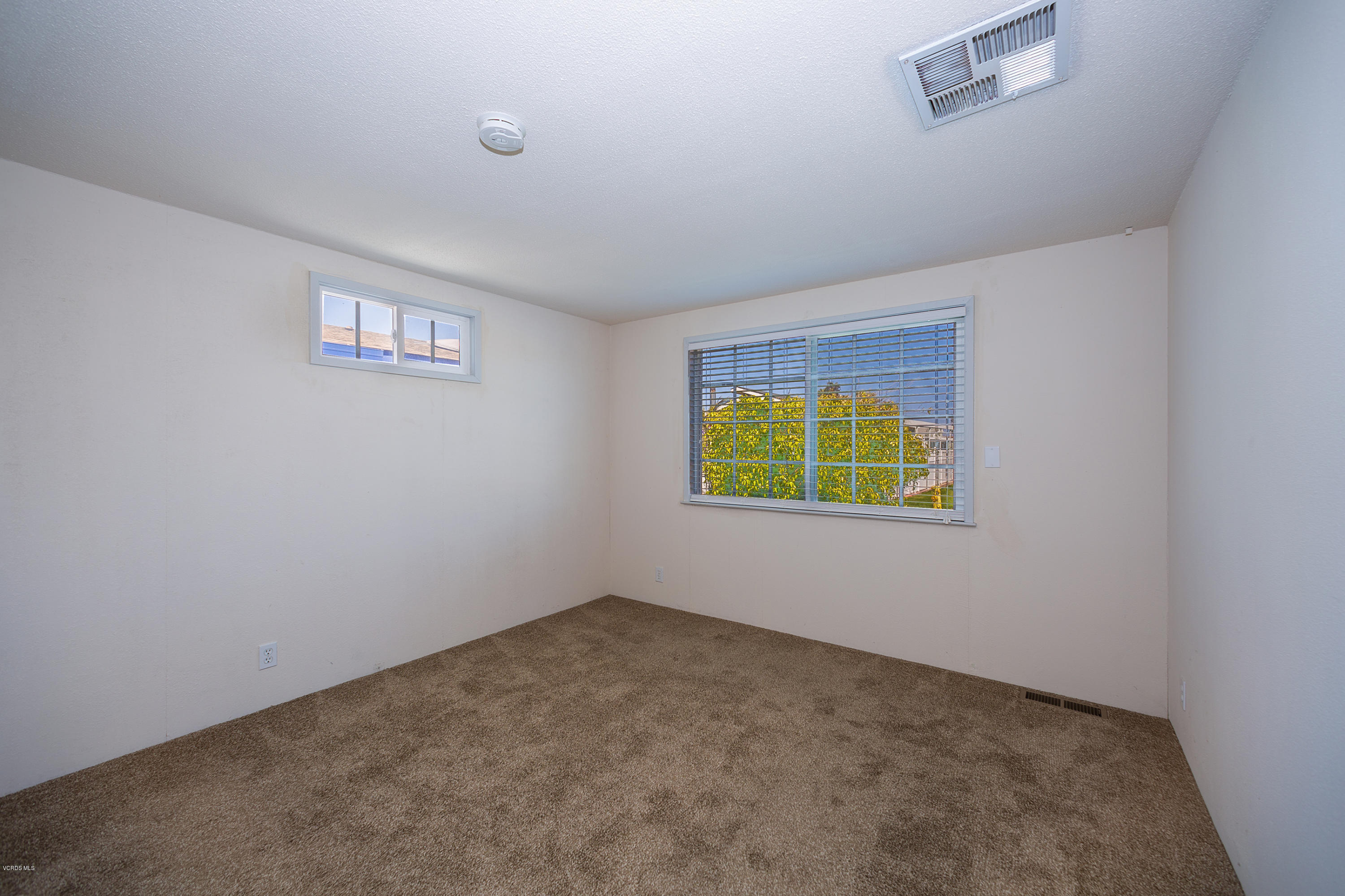 4501 West Channel Islands Boulevard, Unit 82 Oxnard, CA 93035 - Photo 15 of 29 9