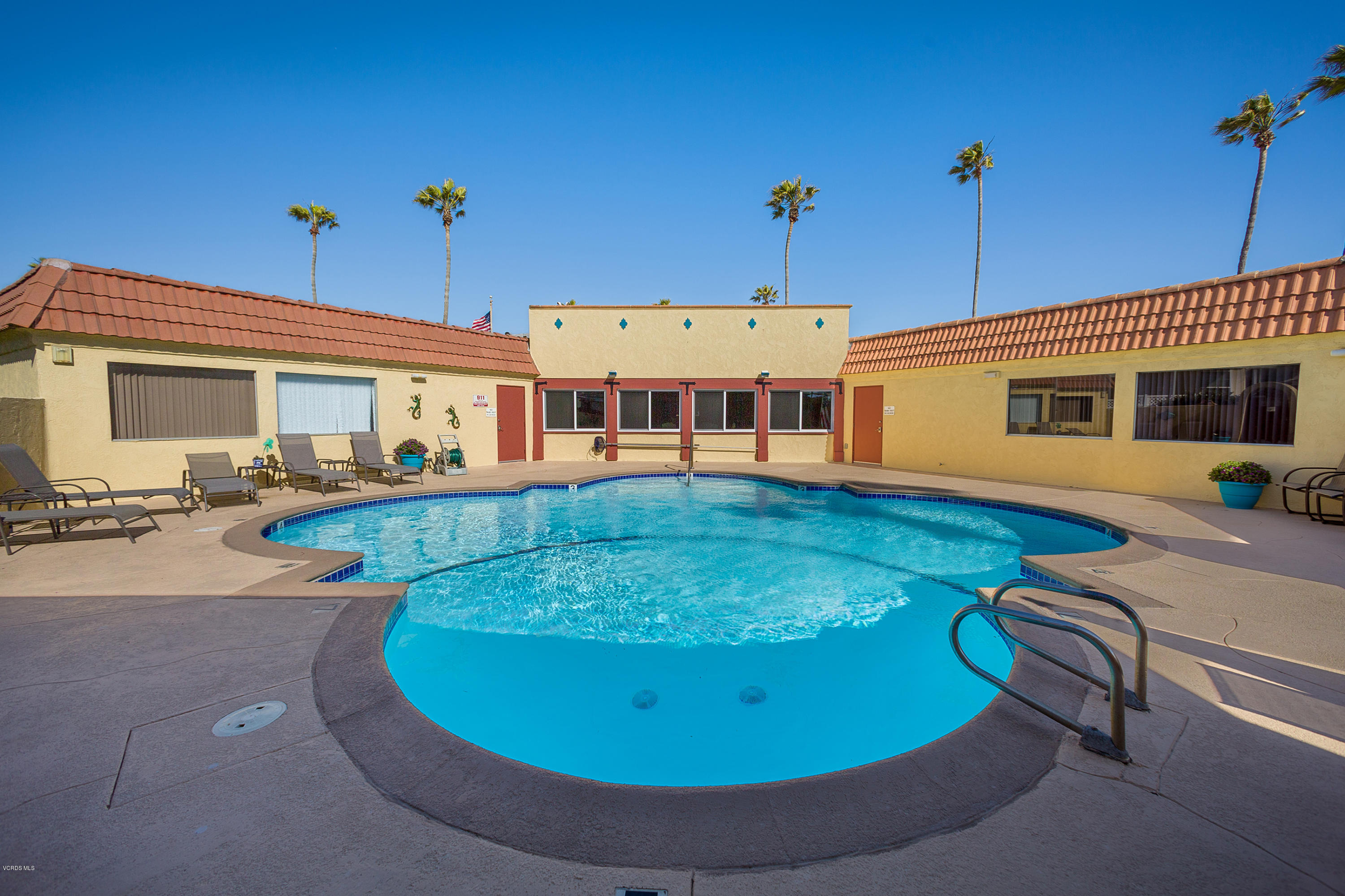 4501 West Channel Islands Boulevard, Unit 82 Oxnard, CA 93035 - Photo 6 of 29 20