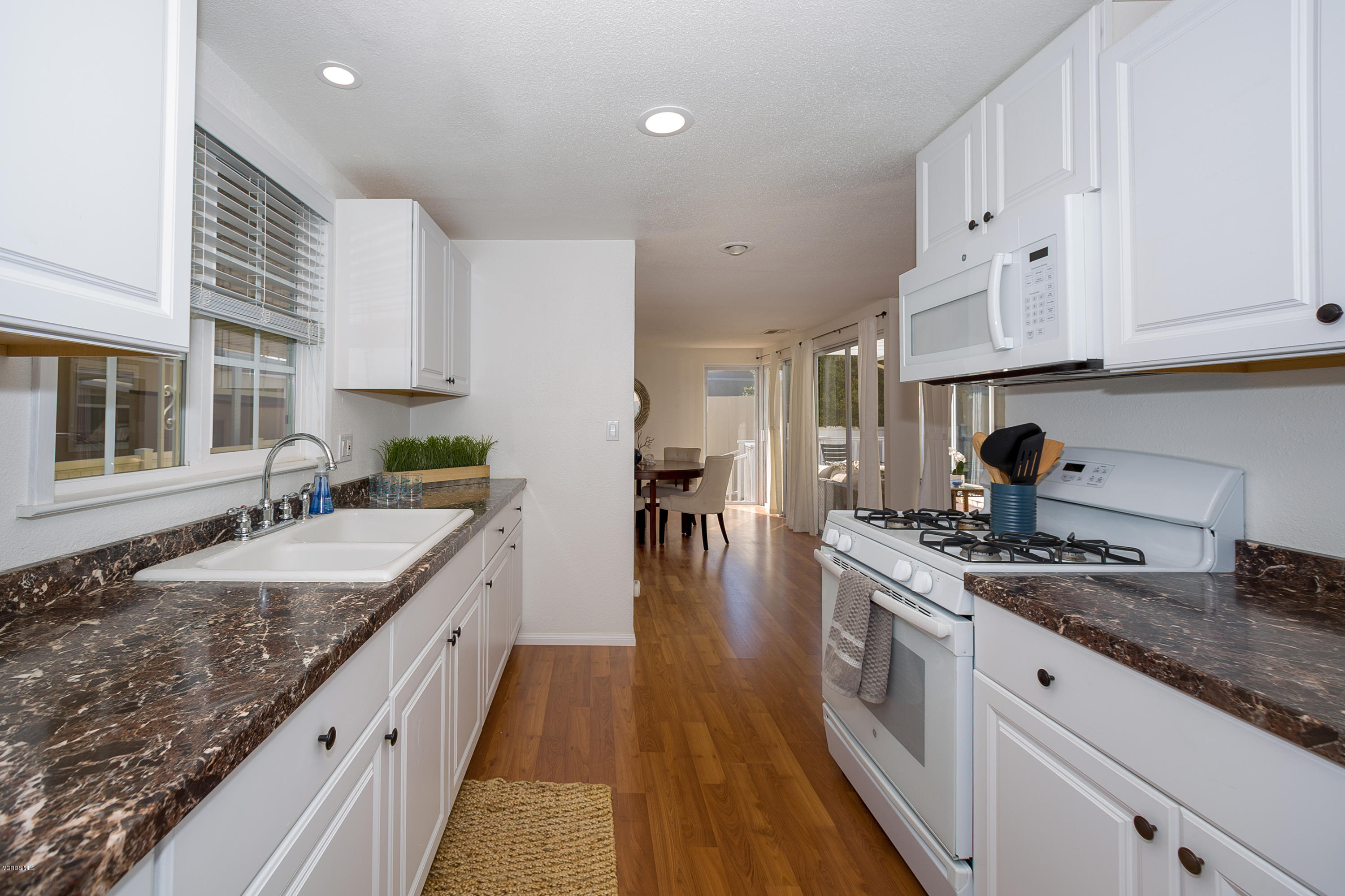 4501 West Channel Islands Boulevard, Unit 82 Oxnard, CA 93035 - Photo 10 of 29 7