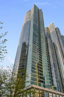 $850,000 | 1201 South Prairie Avenue, Unit 3605, Chicago, IL 60605