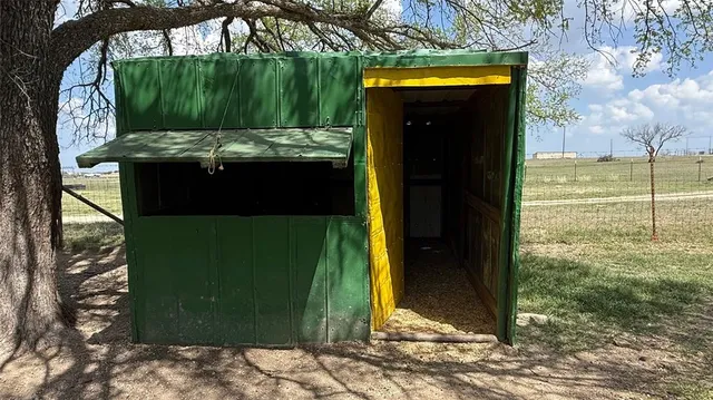 a view of a house with a outdoor space