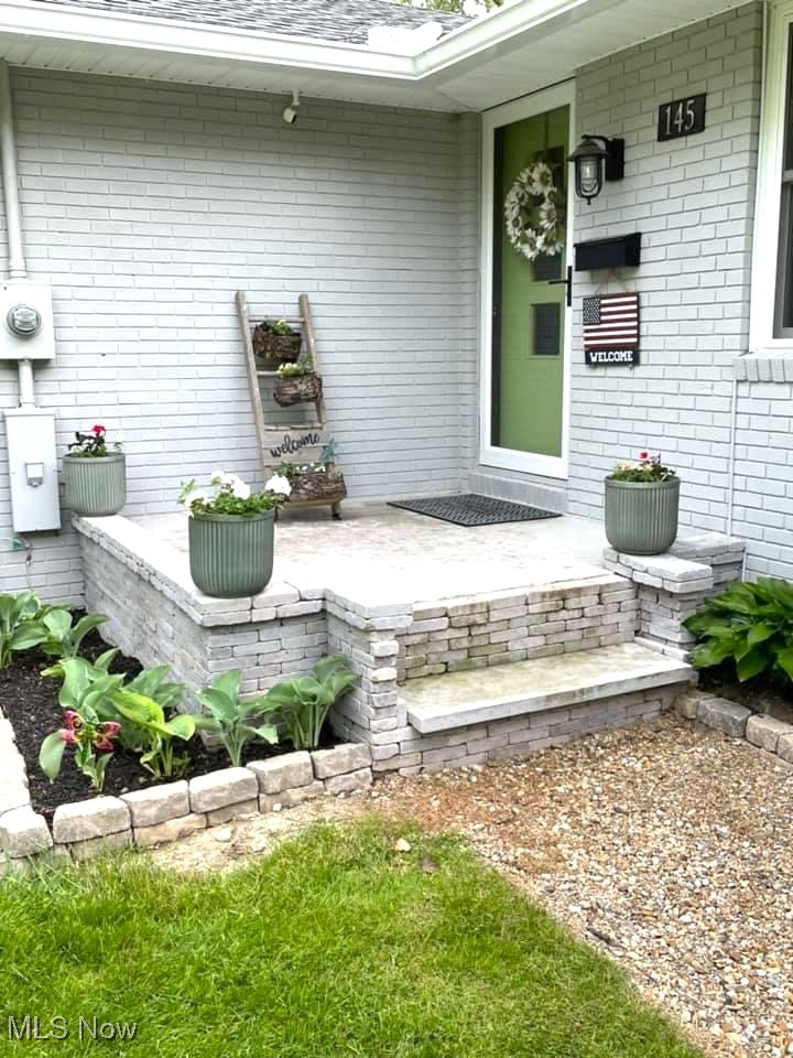 145 Maplewood Avenue Rittman, OH 44270 - Photo 40 of 40 Front stoop from owner