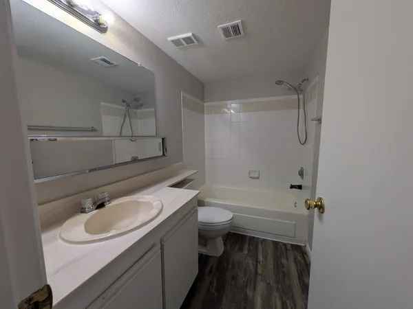 $1,295 | 1340 North Recker Road, Unit 335, Mesa, AZ 85205