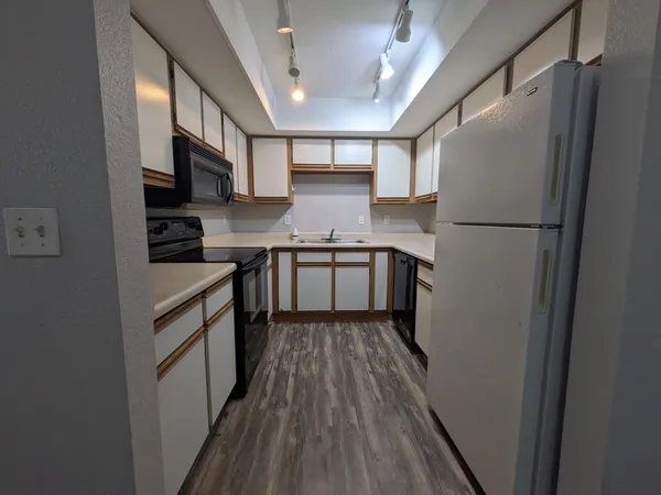 $1,295 | 1340 North Recker Road, Unit 335, Mesa, AZ 85205