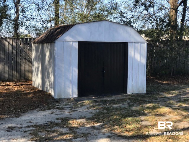 101 Virginia Drive Brewton, AL 36426 - Photo 18 of 19 Storage Building