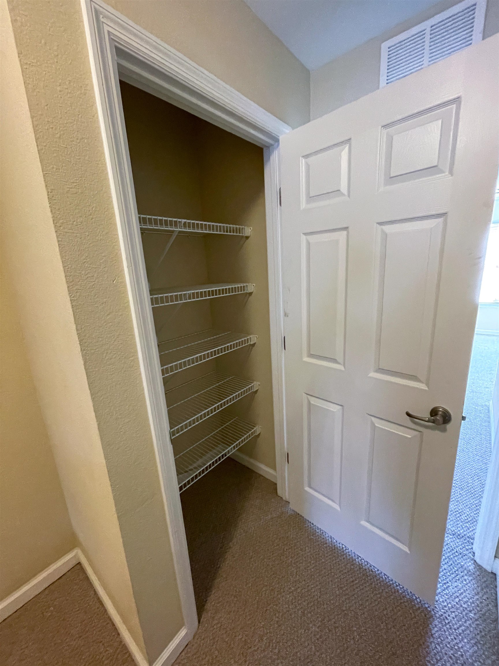 1320 Hendrix Road, Unit 501 Tallahassee, FL 32301 - Photo 5 of 24 Gallery Image 5