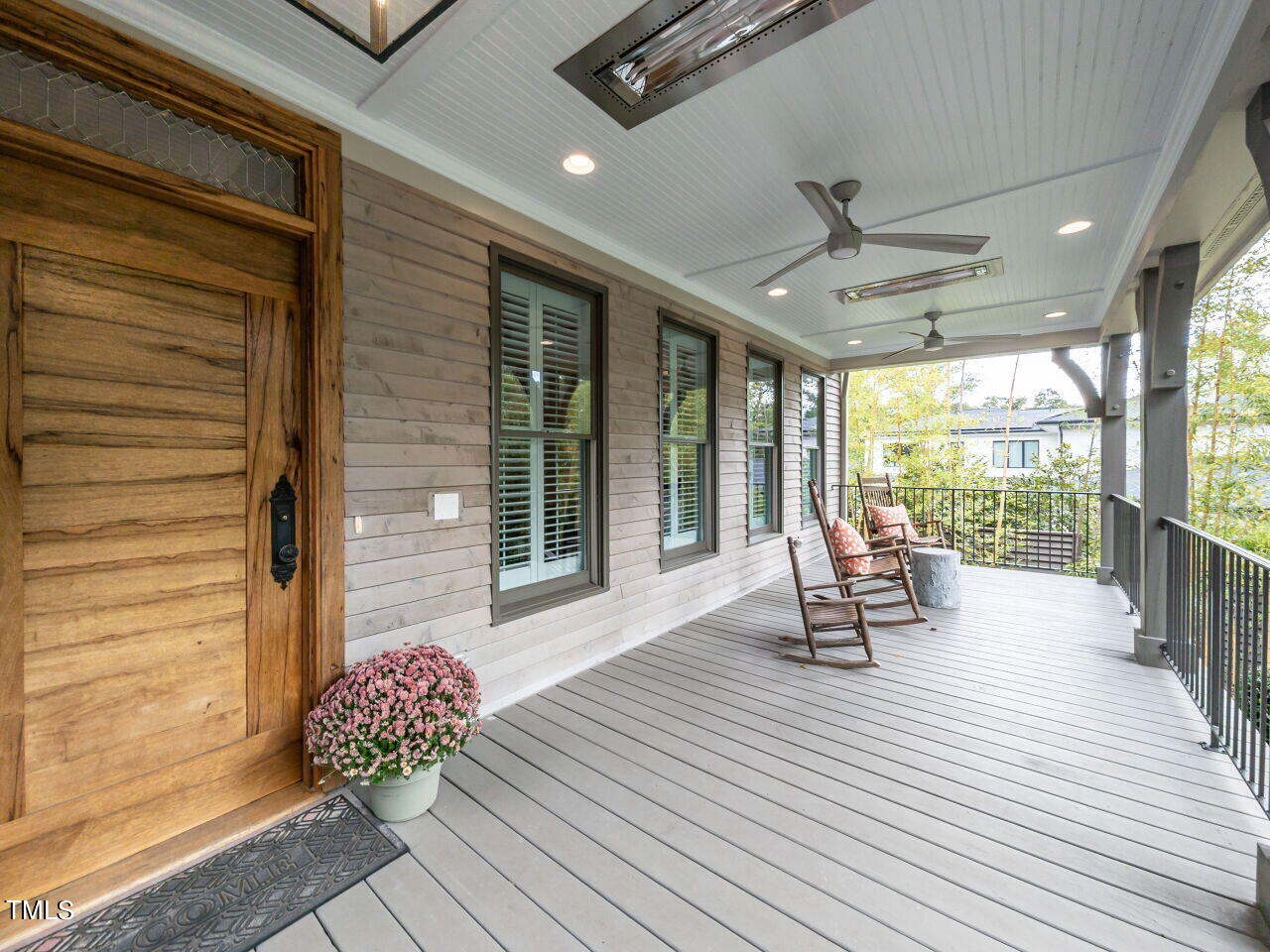 3108 Agecroft Road Raleigh, NC 27608 - Photo 2 of 42 a building outdoor space with seating space