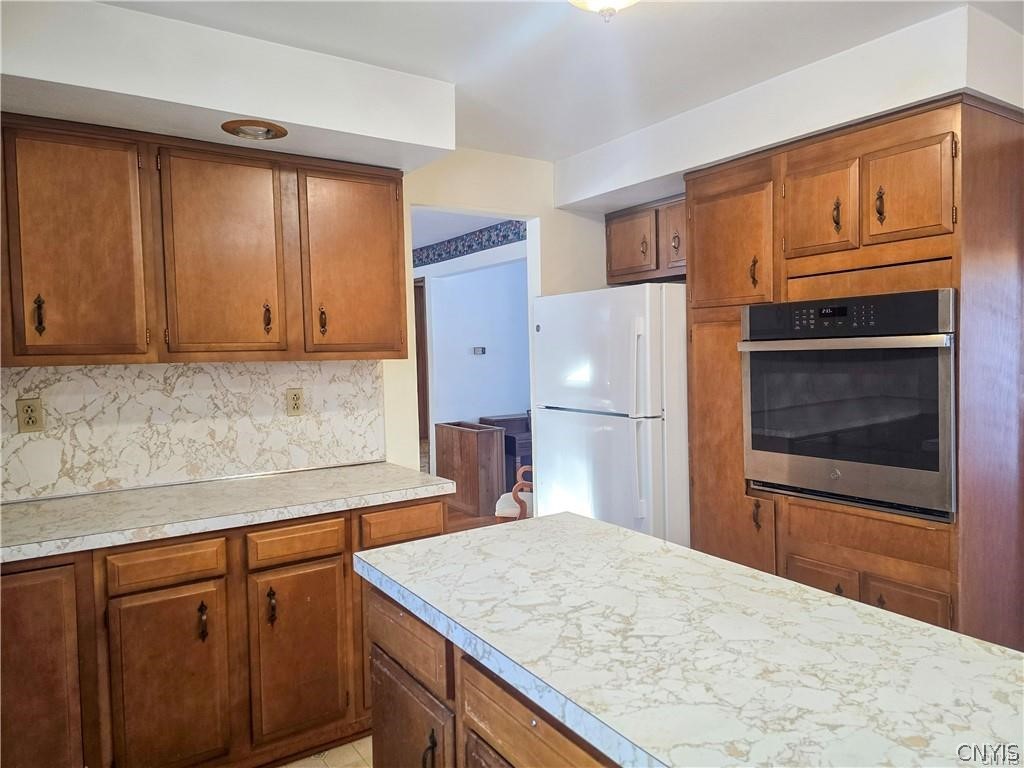 5386 Mud Mill Road Clay, NY 13029 - Photo 10 of 34
