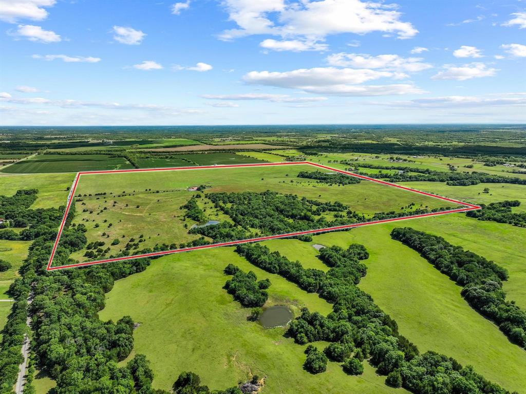0 Fm 697 Whitewright, TX 75491 - Photo 1 of 21 a view of an ocean and a yard
