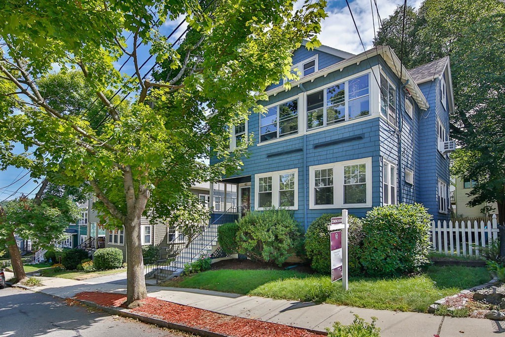 44 Menotomy Road, Unit 44 Arlington, MA 02476 - Photo 1 of 35 Gallery Image 1