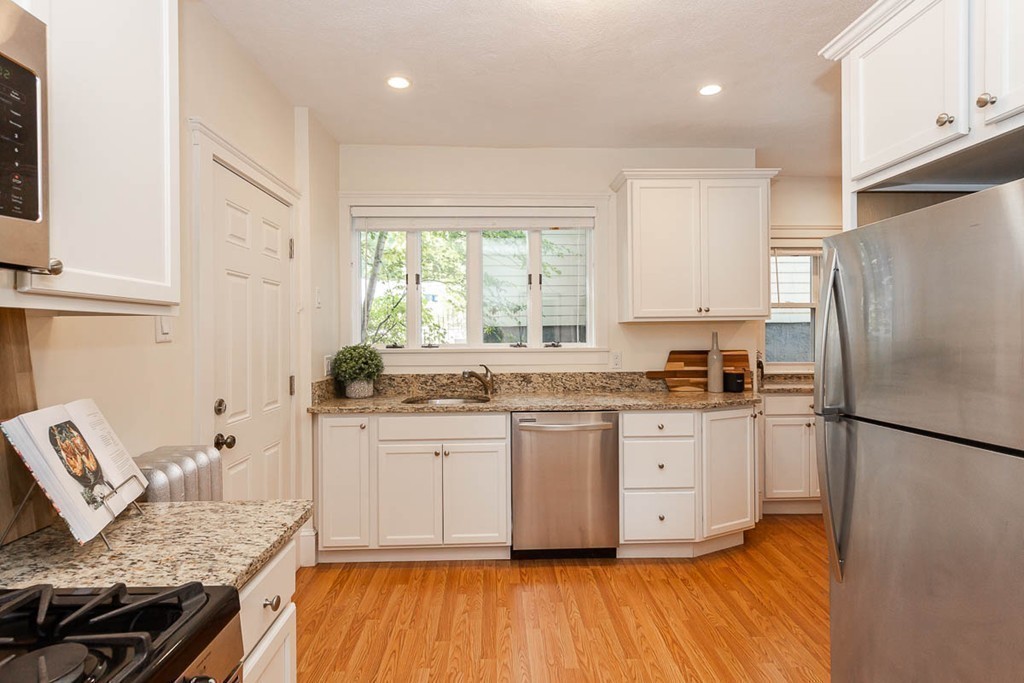 44 Menotomy Road, Unit 44 Arlington, MA 02476 - Photo 12 of 35 Gallery Image 12