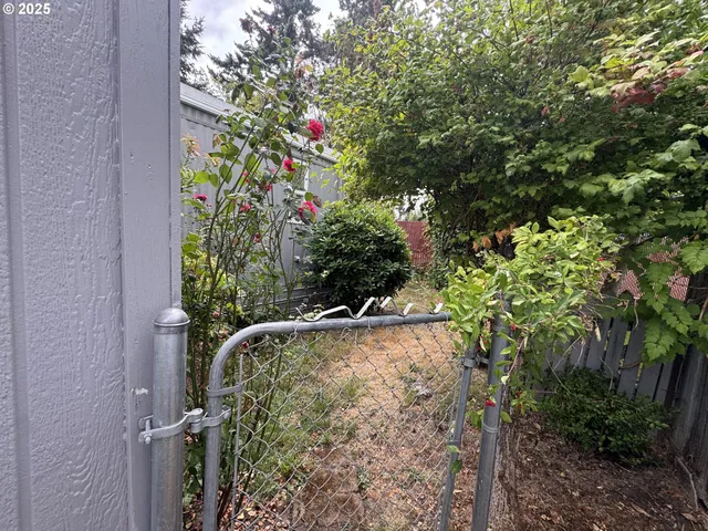 $89,900 | 283 Broadmore Avenue Northeast, Salem, OR 97301