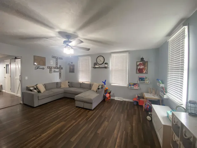 $182,000 | 904 Dodgeville Street, Highland, WI 53543