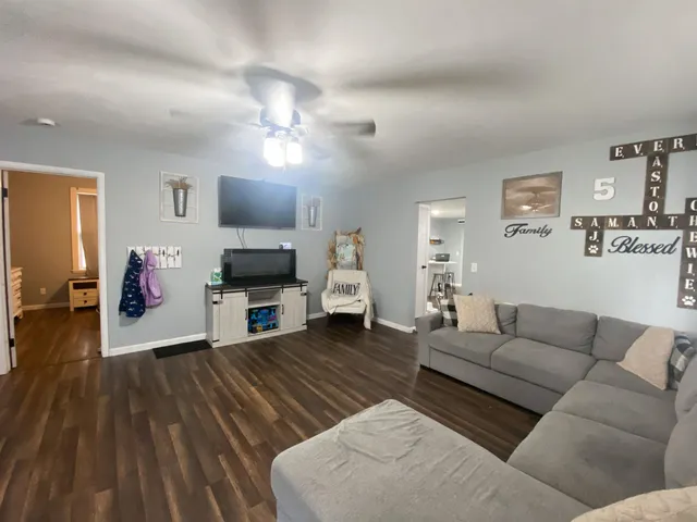 $182,000 | 904 Dodgeville Street, Highland, WI 53543