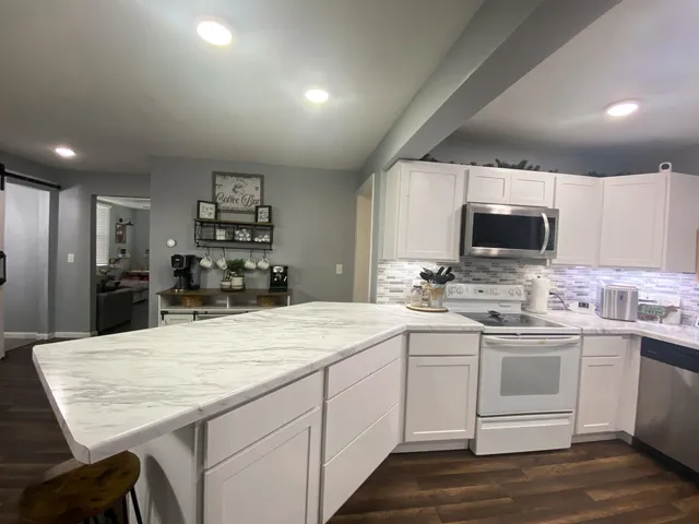 $182,000 | 904 Dodgeville Street, Highland, WI 53543