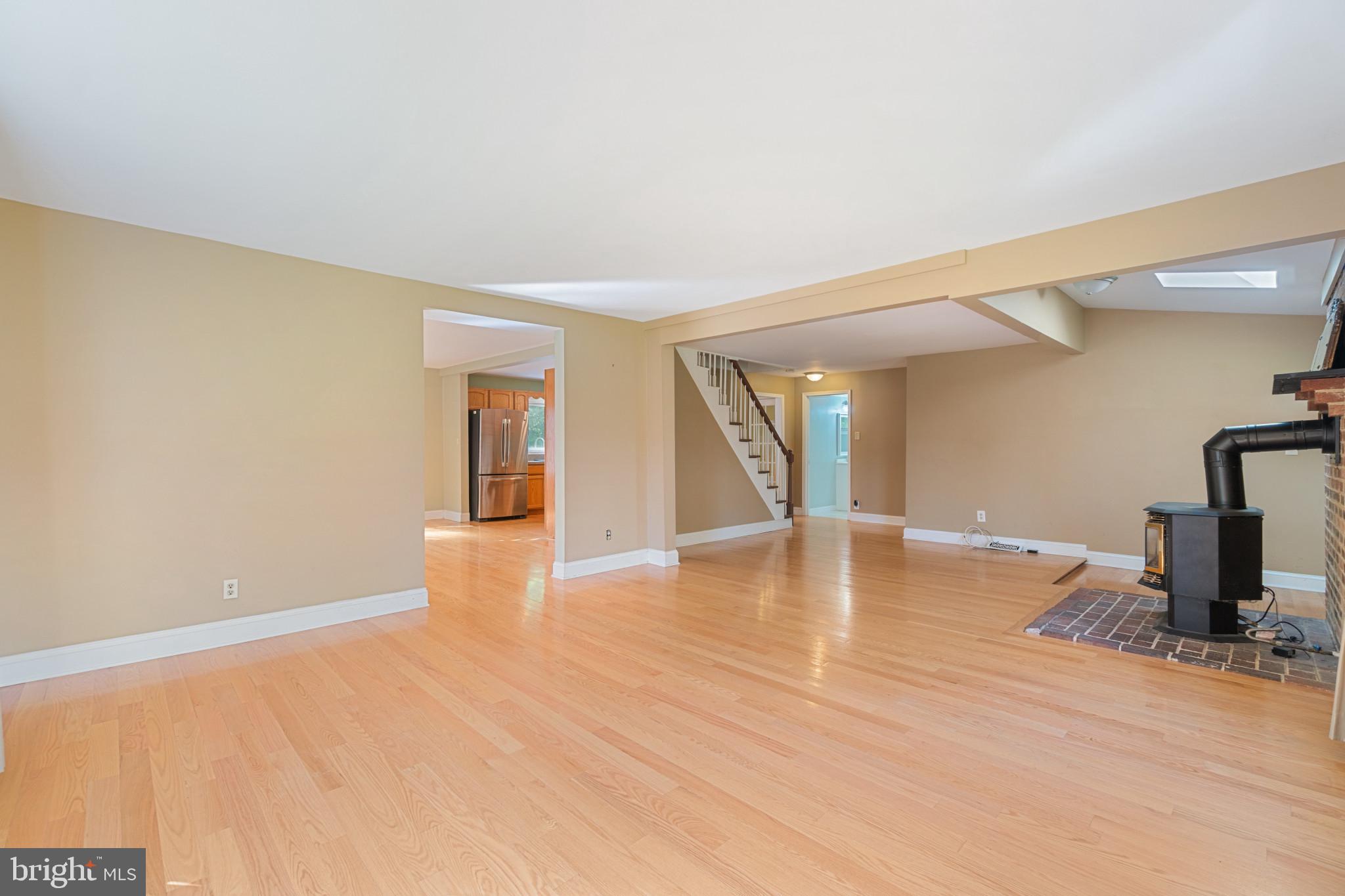 8300 Jacobs Road Severn, MD 21144 - Photo 10 of 33 Living Room