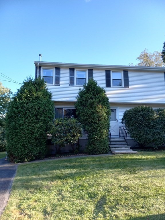 17 Lisa Road, Unit 17 Randolph, MA 02368 - Photo 1 of 21 Gallery Image 1