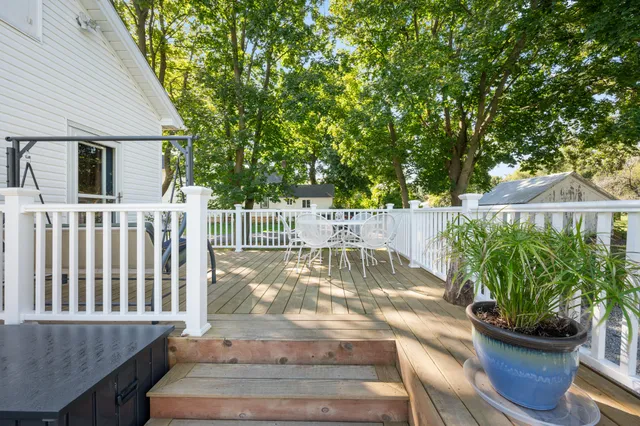 $549,000 | 8018 200th Avenue, Bristol, WI 53104