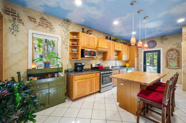 $549,000 | 8018 200th Avenue, Bristol, WI 53104