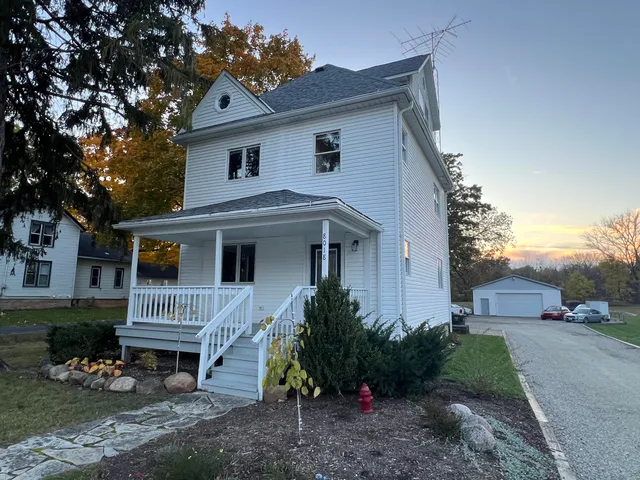 $549,000 | 8018 200th Avenue, Bristol, WI 53104