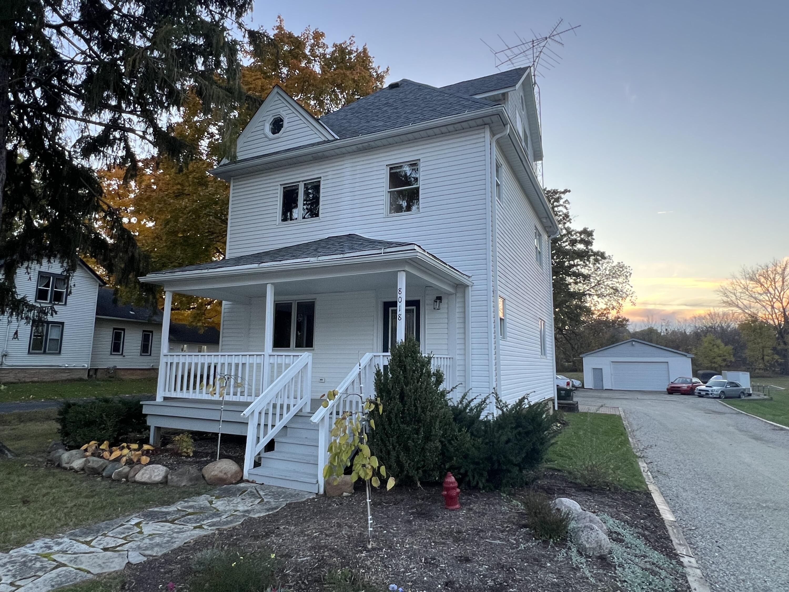 8018 200th Avenue Bristol, WI 53104 - Photo 2 of 35 2) 63600-690d488c09469