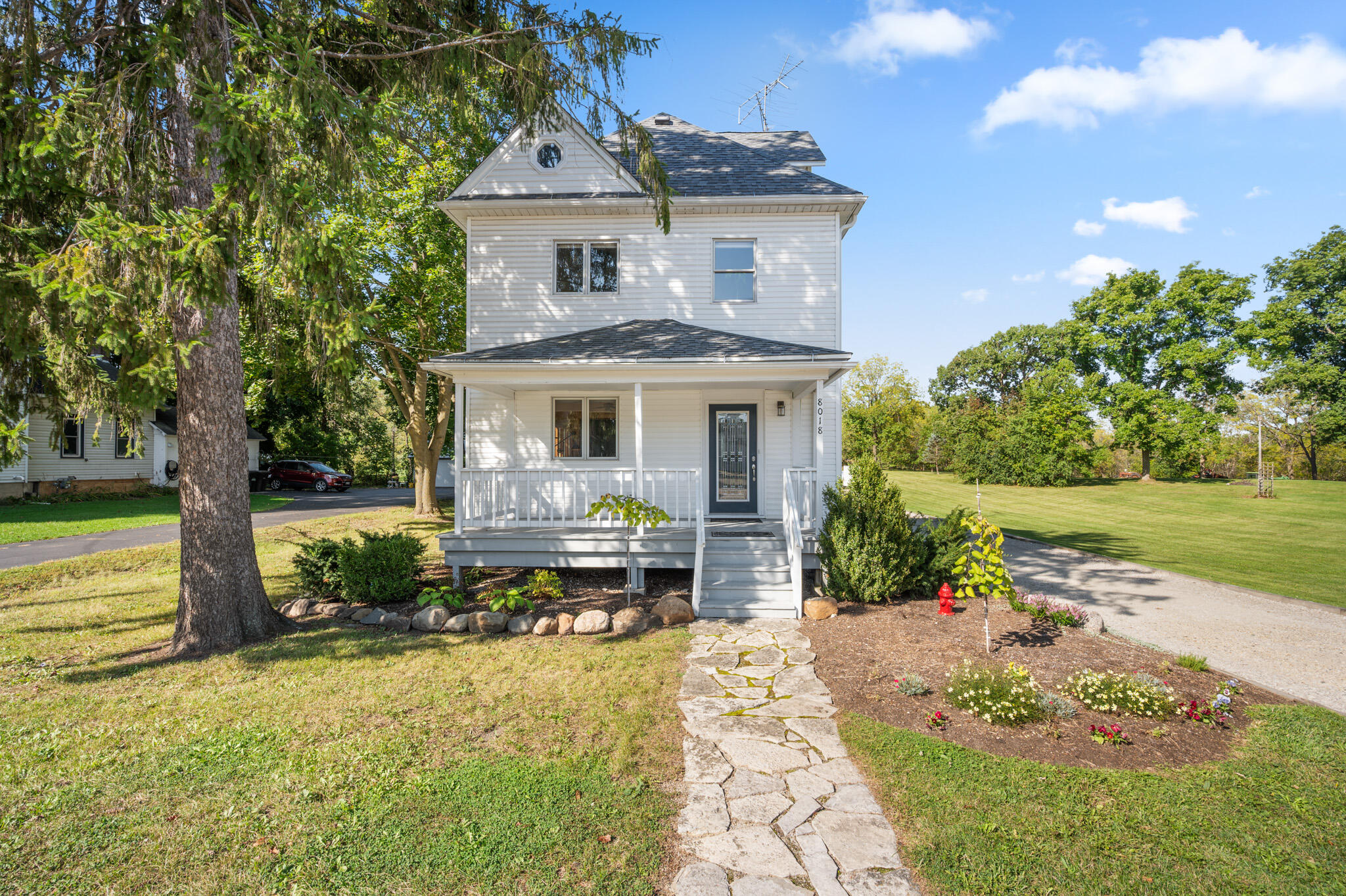 8018 200th Avenue Bristol, WI 53104 - Photo 3 of 35 3) 63560-68daad9a7281a