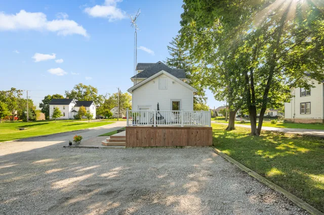 $549,000 | 8018 200th Avenue, Bristol, WI 53104