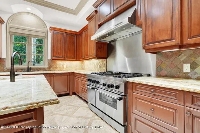 $18,900,000 | 201 Via Bellaria, Palm Beach, FL 33480