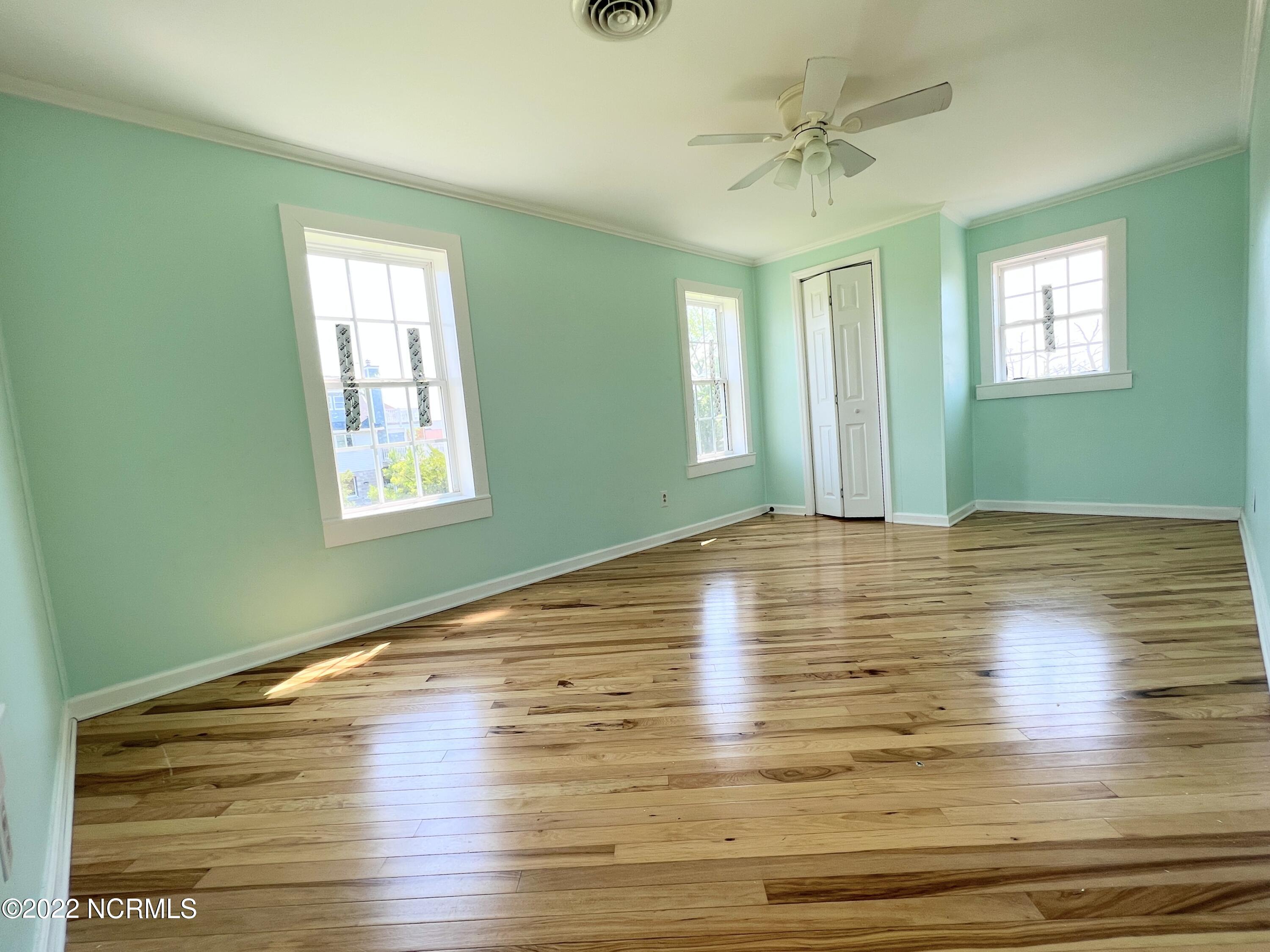 297 Community Road Davis, NC 28524 - Photo 17 of 38 Upstairs Bedroom #3