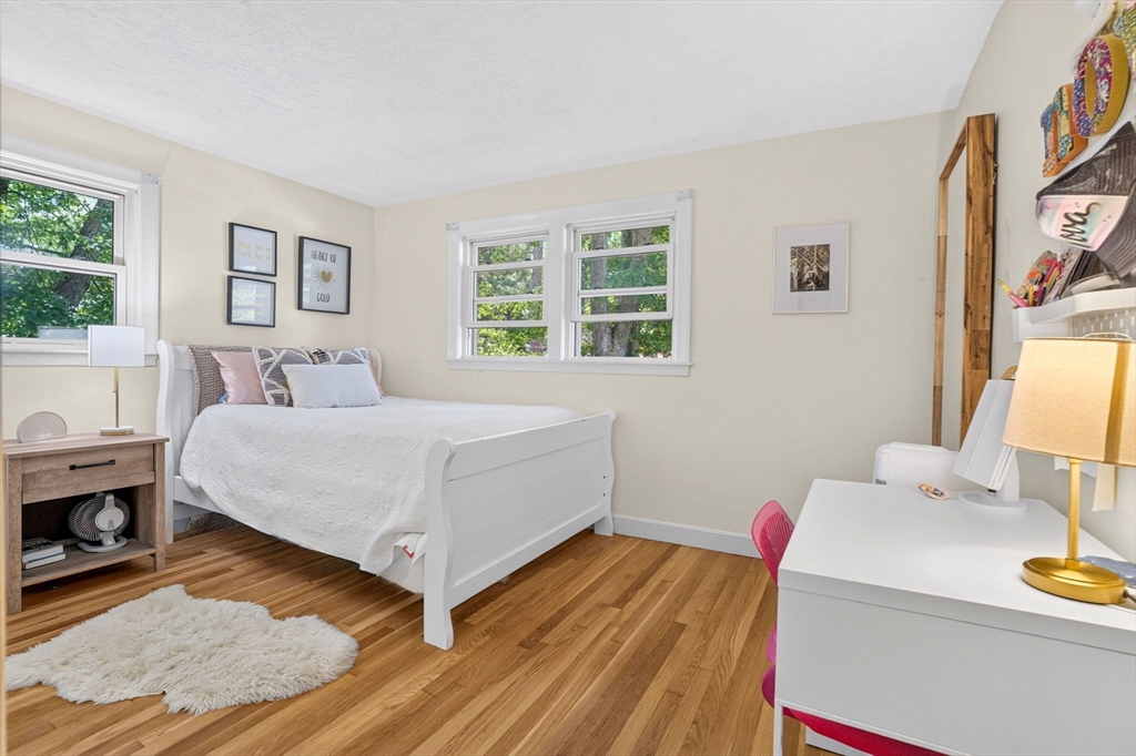 5 Holbrook Road Wayland, MA 01778 - Photo 14 of 24