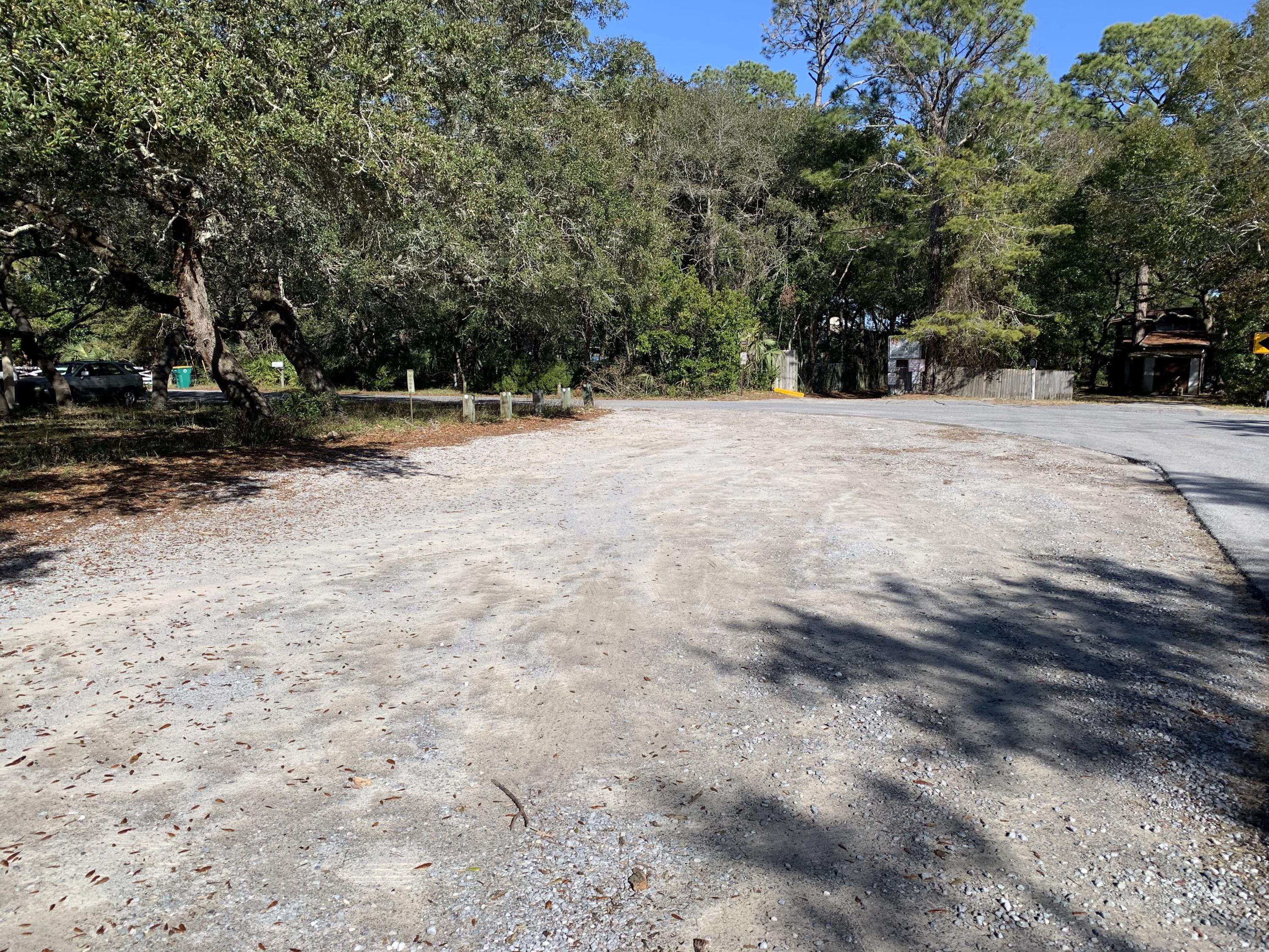 95 Harris Road Northeast Fort Walton Beach, FL 32547 - Photo 23 of 30 TRAILER PARKING
