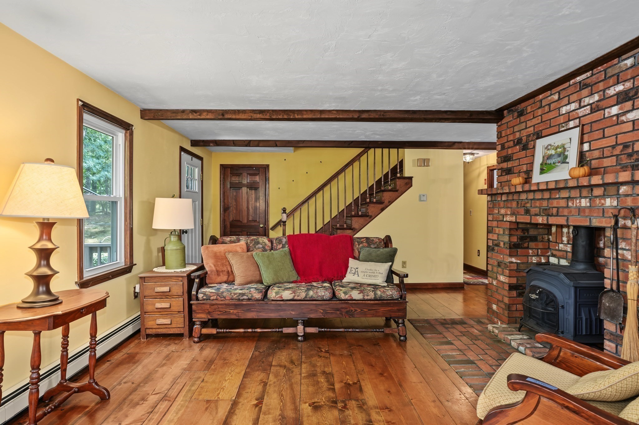 8 Fales Road Plainville, MA 02762 - Photo 2 of 31 Gallery Image 2