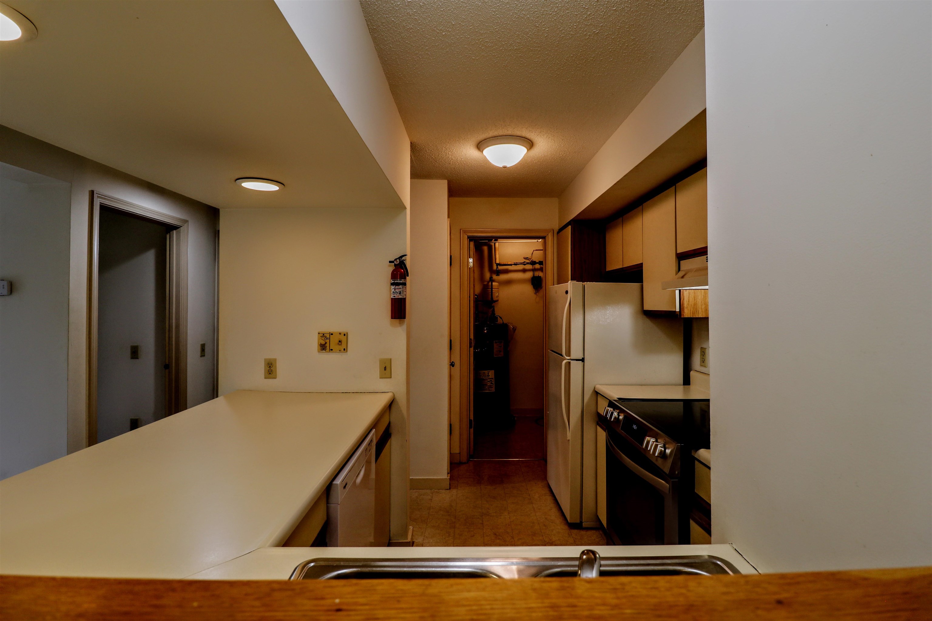 30 Wolf Road, Unit 204 Lebanon, NH 03766 - Photo 4 of 18 Gallery Image 4