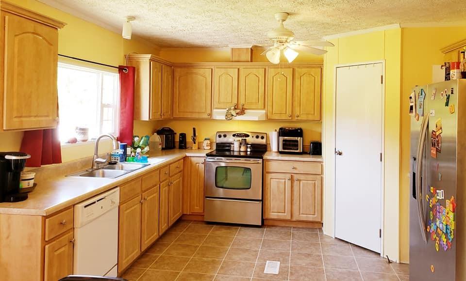 1281 State Rd S-15-689 Walterboro, SC 29488 - Photo 11 of 38 186289467_10215904609882742_640935772685