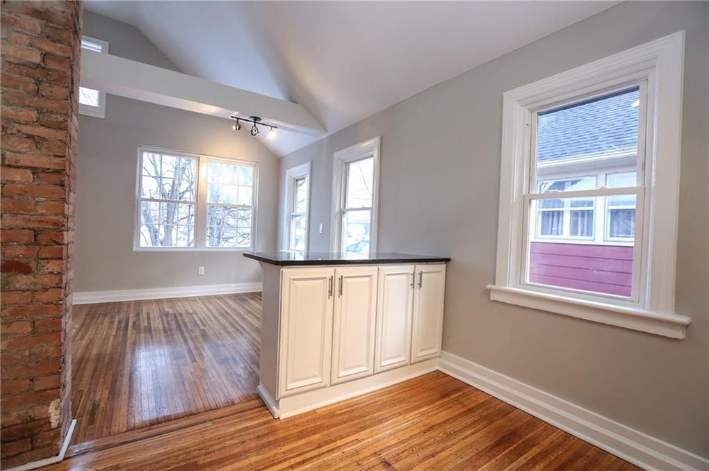 32 Rowley Street Rochester, NY 14607 - Photo 4 of 10