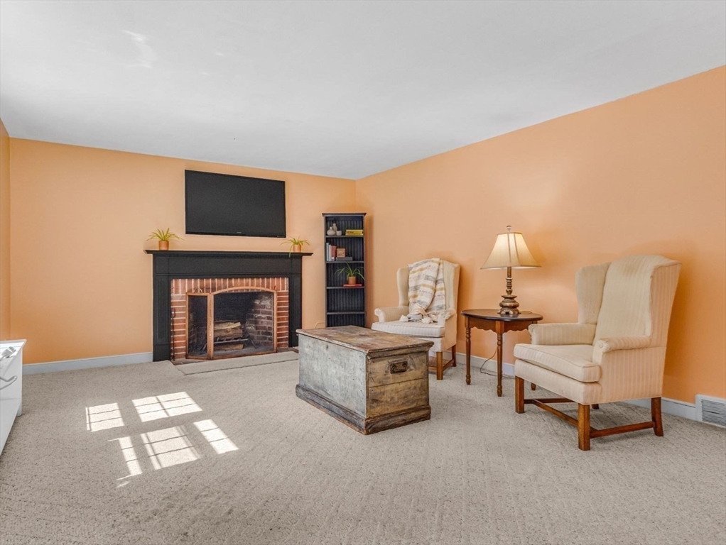 3 Russell Road Acton, MA 01720 - Photo 11 of 33 Gallery Image 11