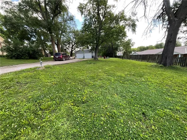 $27,500 | 419 South Orange Street, Cameron, MO 64429