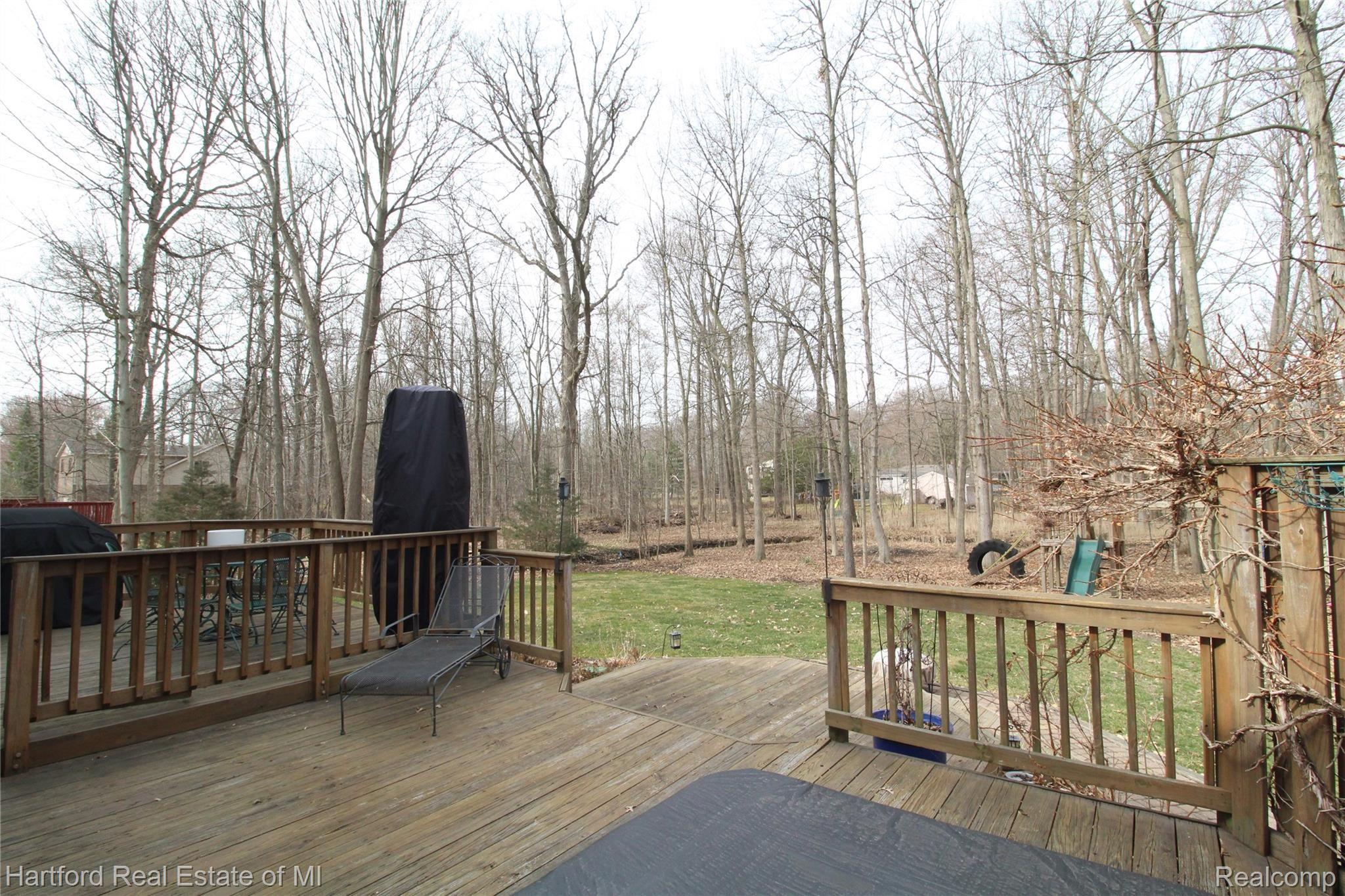 21507 Ruth Street Farmington, MI 48336 - Photo 20 of 21 IMG_4970.JPG