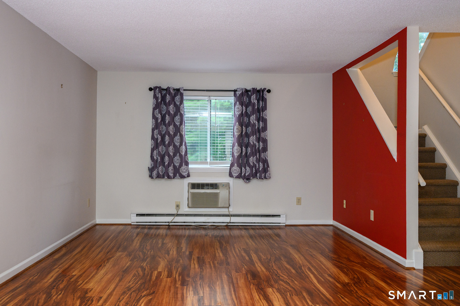 925 Oronoke Road Waterbury, CT 06708 - Photo 5 of 33