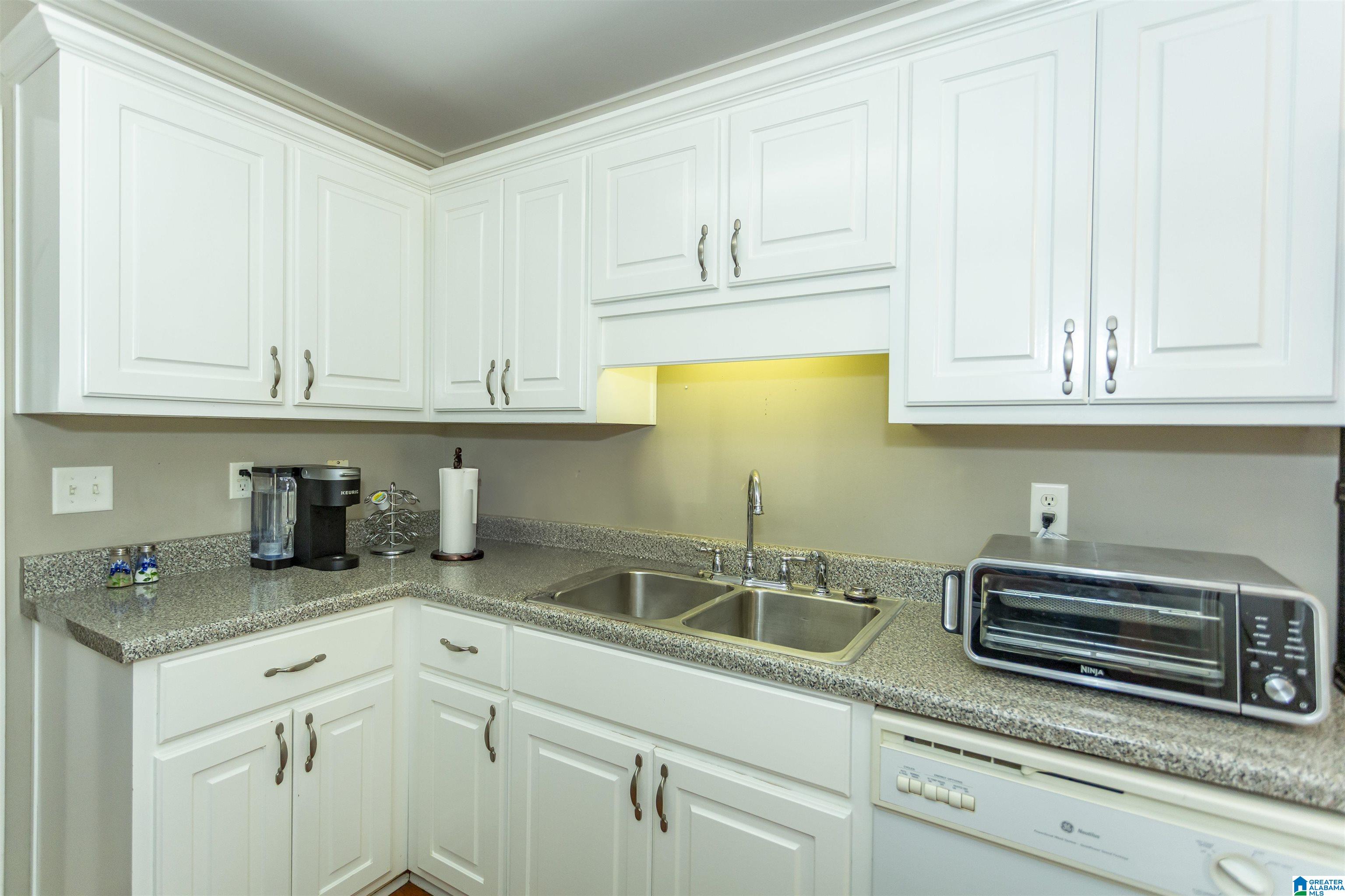 191 Rocky Ridge Drive Helena, AL 35080 - Photo 11 of 31 Gallery Image 11