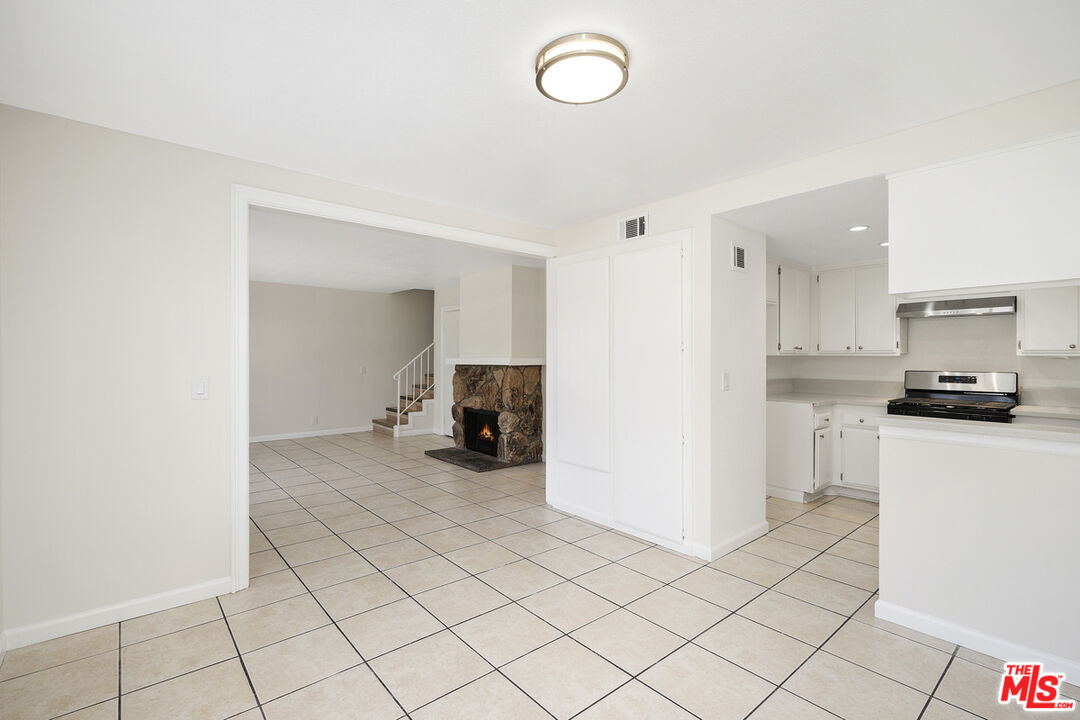 576 Spring Road, Unit 70 Moorpark, CA 93021 - Photo 8 of 30