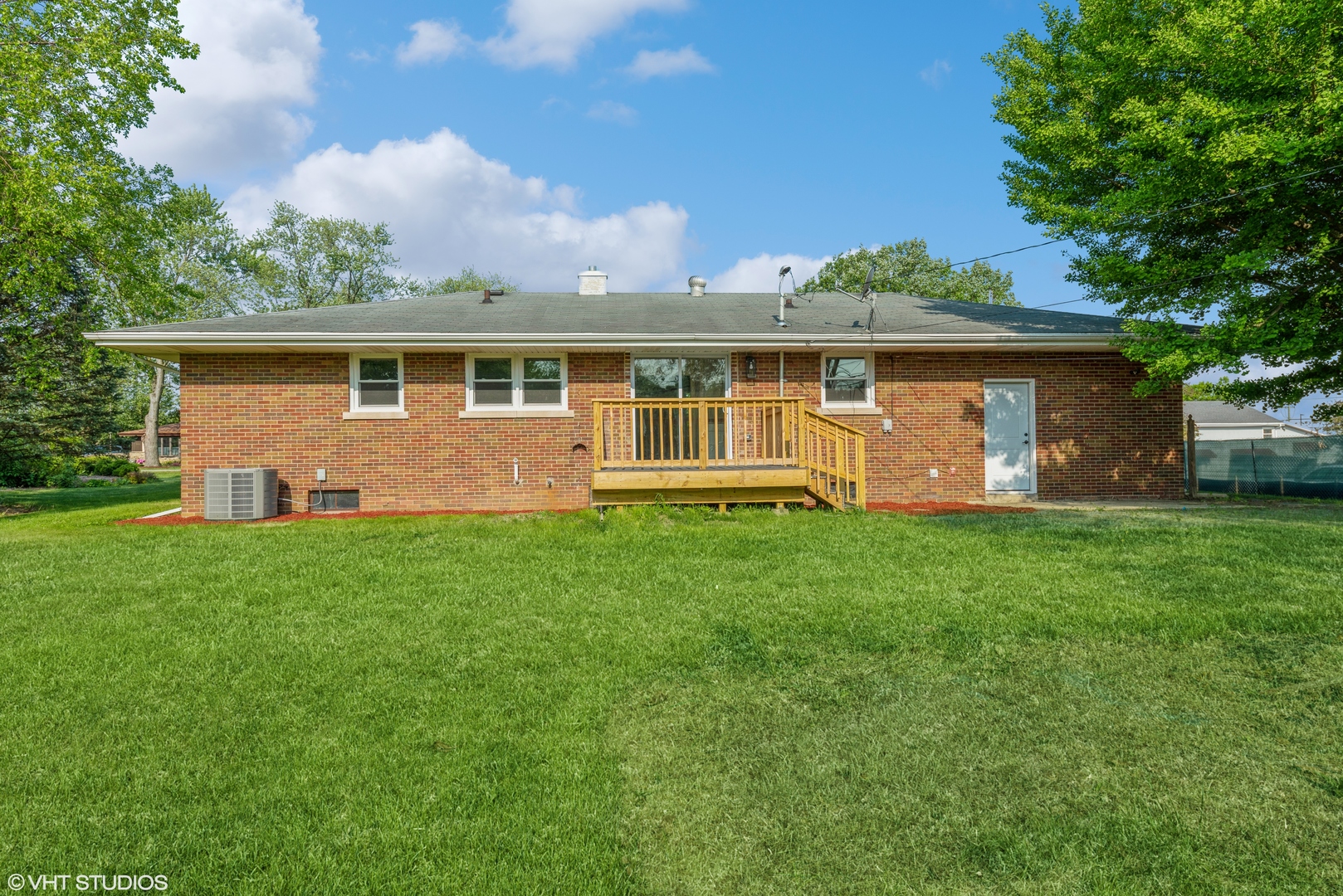 108 Roberts Road New Lenox, IL 60451 - Photo 15 of 16 a front view of house with yard and green space