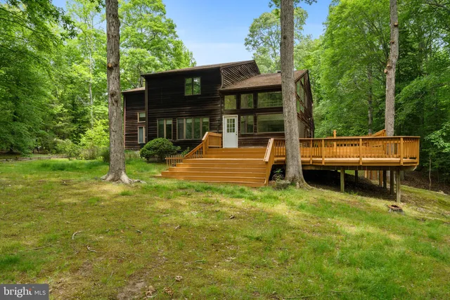 $659,900 | 8095 Plowden Drive, La Plata, MD 20646