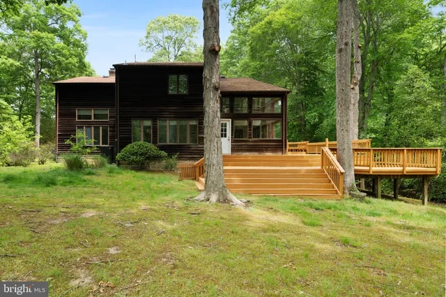 $659,900 | 8095 Plowden Drive, La Plata, MD 20646