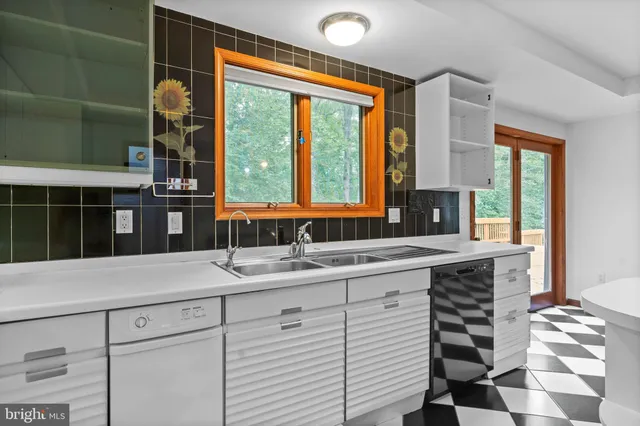 $659,900 | 8095 Plowden Drive, La Plata, MD 20646