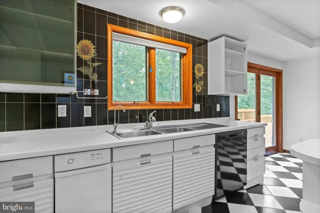 $659,900 | 8095 Plowden Drive, La Plata, MD 20646