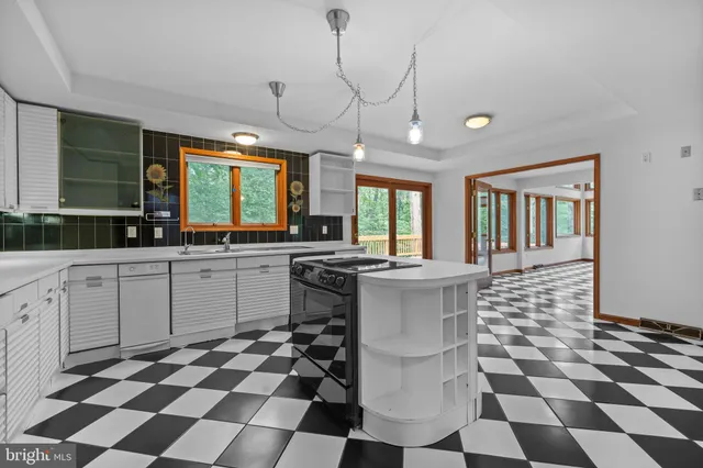 $659,900 | 8095 Plowden Drive, La Plata, MD 20646